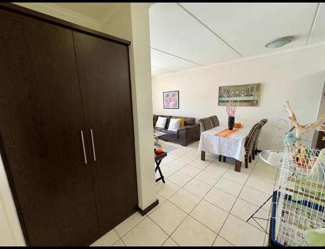 3 BEDROOM TOWNHOUSE FOR SALE IN OAKDENE